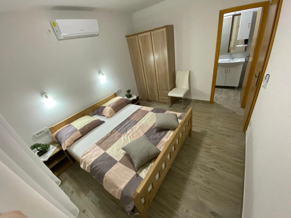 Stone Homes Stankovci With Pool And Mediterranean Gardens