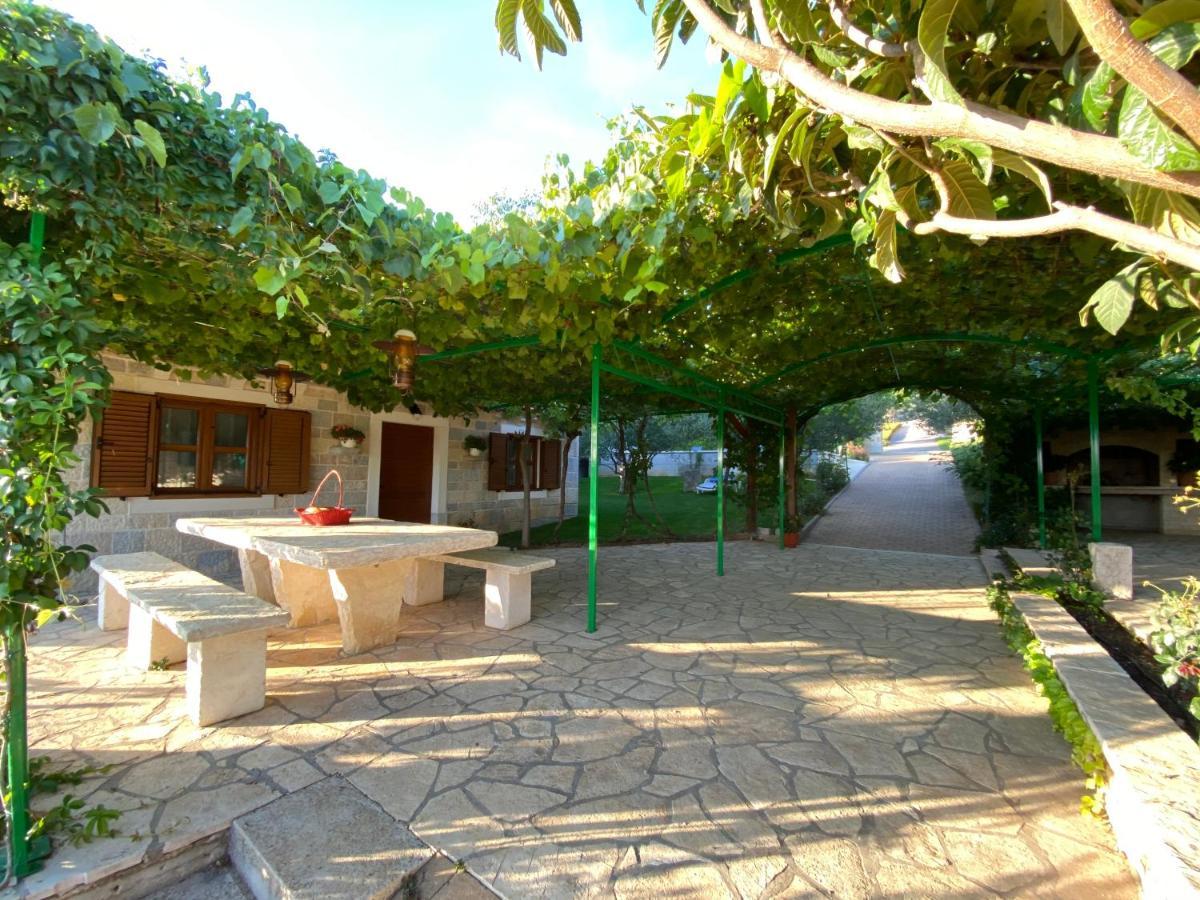 Villa Stone Homes Stankovci With Pool And Mediterranean Gardens