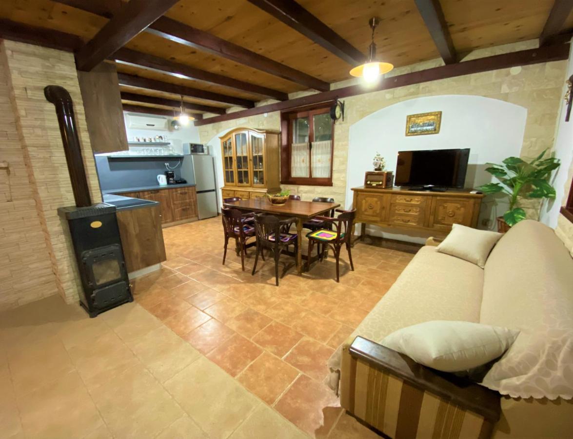 Villa Stone Homes Stankovci With Pool And Mediterranean Gardens