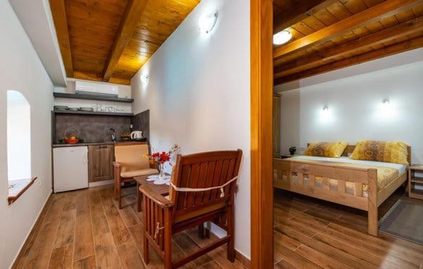 Stone Homes Stankovci With Pool And Mediterranean Gardens