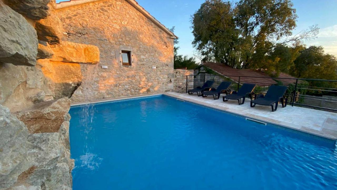 Stone Homes Stankovci With Pool And Mediterranean Gardens Villa *